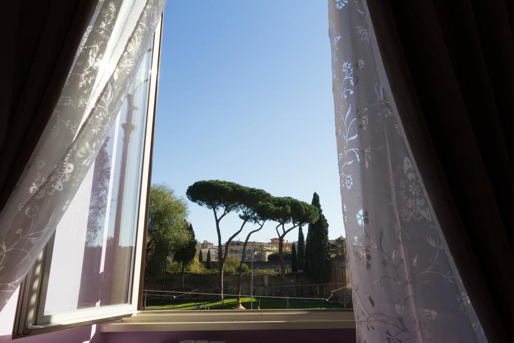 فندق Bevilacqua Bed Roma Santa Croce الغرفة الصورة