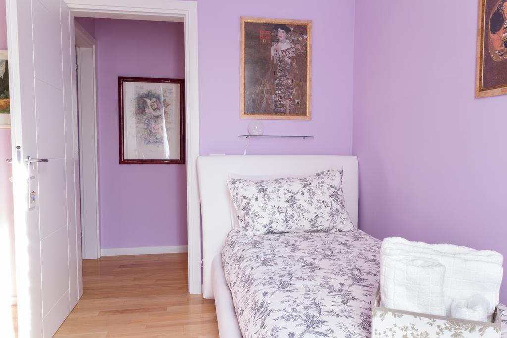 فندق Bevilacqua Bed Roma Santa Croce الغرفة الصورة