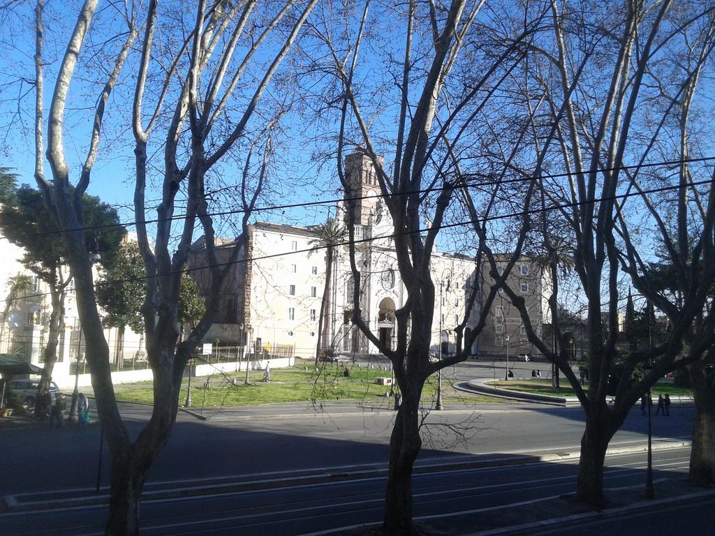 فندق Bevilacqua Bed Roma Santa Croce المظهر الخارجي الصورة
