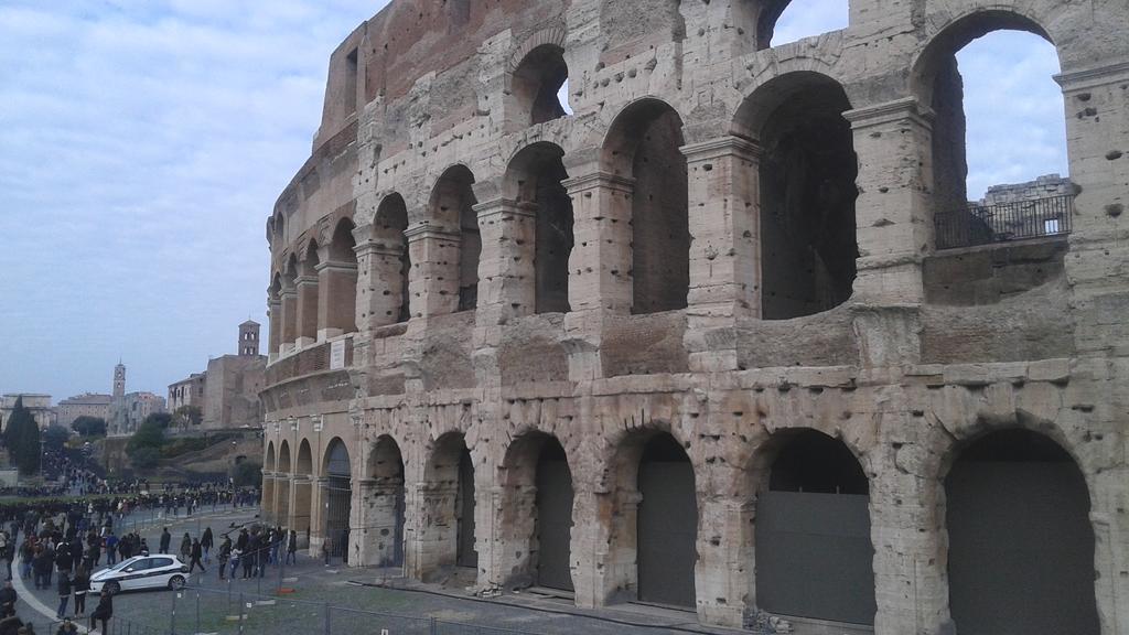فندق Bevilacqua Bed Roma Santa Croce المظهر الخارجي الصورة