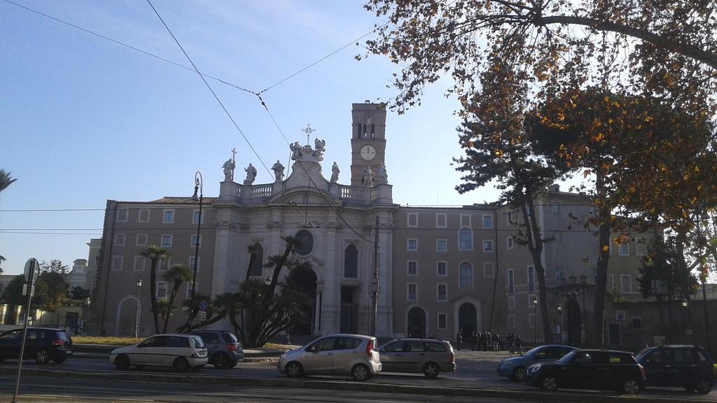 فندق Bevilacqua Bed Roma Santa Croce المظهر الخارجي الصورة